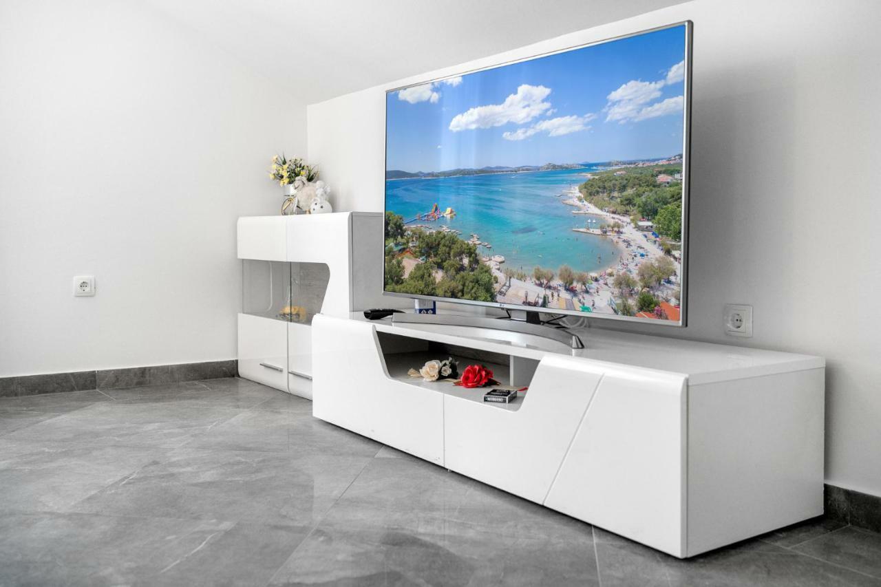 Apartments Lipic Vodice Exterior foto